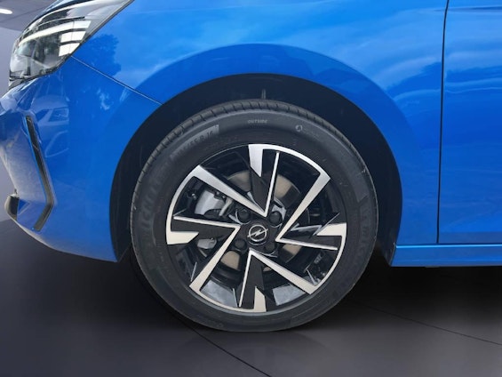 Vehicle image 6 Vehicle image 6