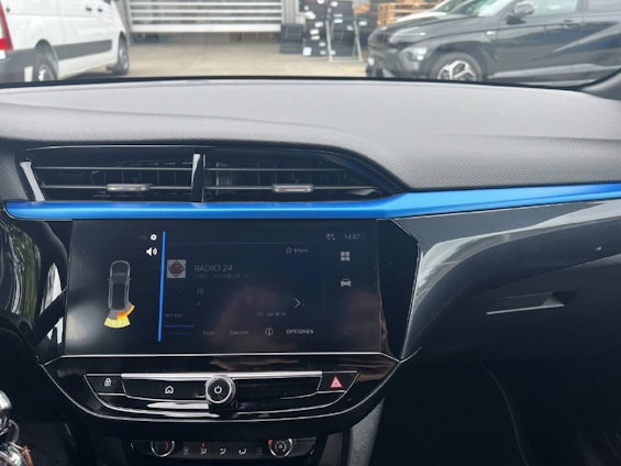 Vehicle image 8 Vehicle image 8