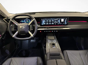 Fahrzeugbild DS AUTOMOBILES No8 E-Tense Pallas