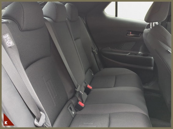 Vehicle image 18 Vehicle image 18