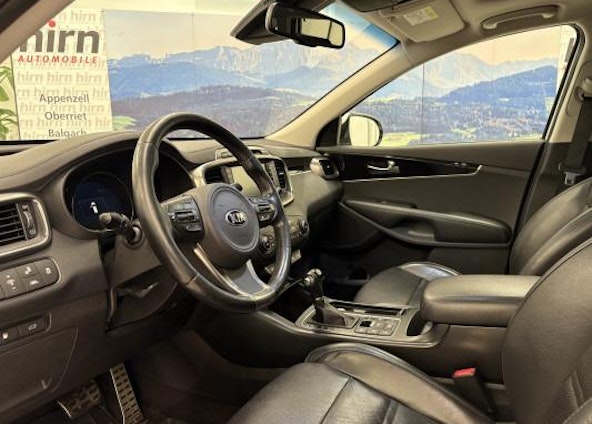 Vehicle image 3 Vehicle image 3