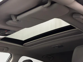https://vehicle.imgix.net/3880741/c754c9b8-cf28-437d-92aa-619f39c05887.JPEG