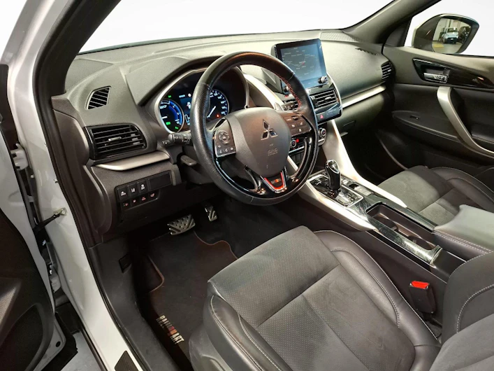 Fahrzeugbild MITSUBISHI ECLIPSE CROSS