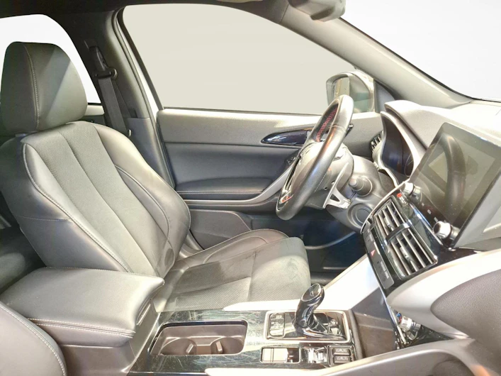 Fahrzeugbild MITSUBISHI ECLIPSE CROSS