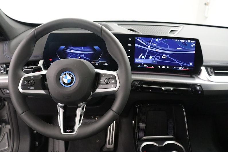 Vehicle image BMW iX1