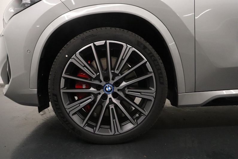 Vehicle image BMW iX1