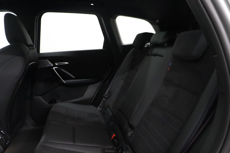 Vehicle image BMW iX1