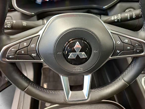 https://vehicle.imgix.net/3880752/ae192de5-ee7d-4852-94a6-34efa1db01b4.jpg
