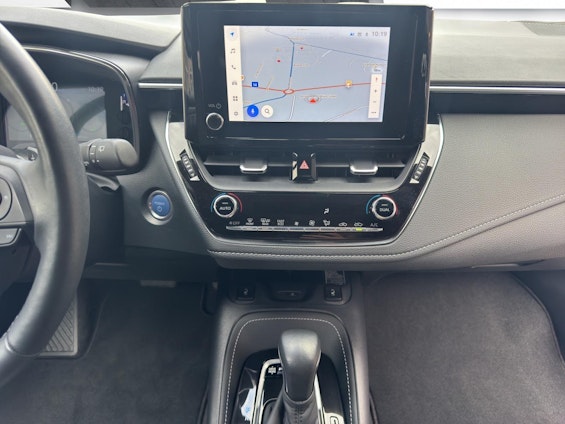 Vehicle image 16