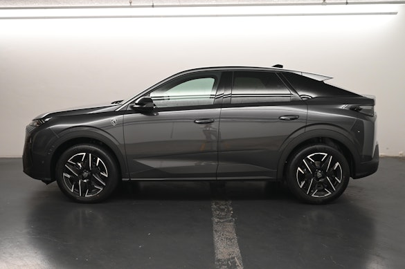 PEUGEOT 3008 1.2 Hybrid GT 2