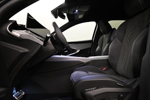 Vehicle image PEUGEOT 3008 1.2 Hybrid GT