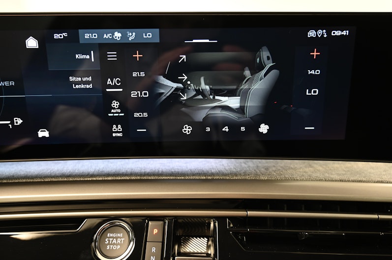 Vehicle image PEUGEOT 3008