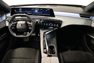 Vehicle image PEUGEOT 3008 1.2 Hybrid GT