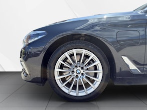 Vehicle image BMW 530e xDrive