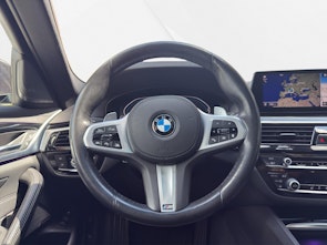 Vehicle image BMW 530e xDrive
