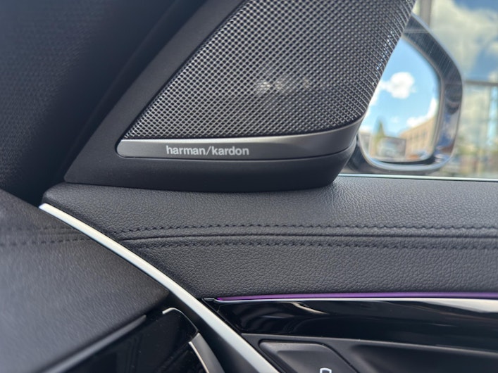 Vehicle image BMW 5 SERIES