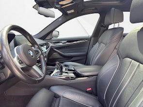 Vehicle image BMW 530e xDrive