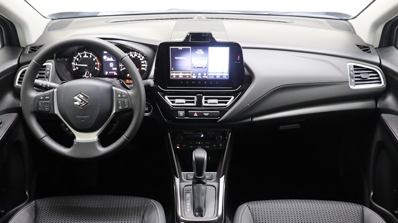 Vehicle image SUZUKI S-CROSS