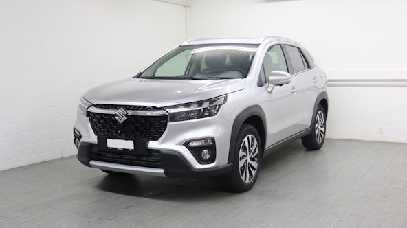 First vehicle image