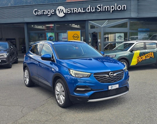 First vehicle image