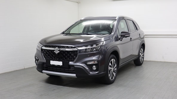 First vehicle image