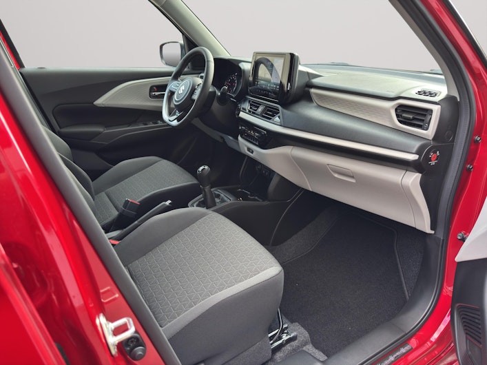 Vehicle image SUZUKI SWIFT