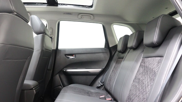 SUZUKI Vitara 1.4 T Compact Top Hybrid 4x4 3