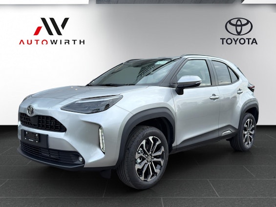 First vehicle image