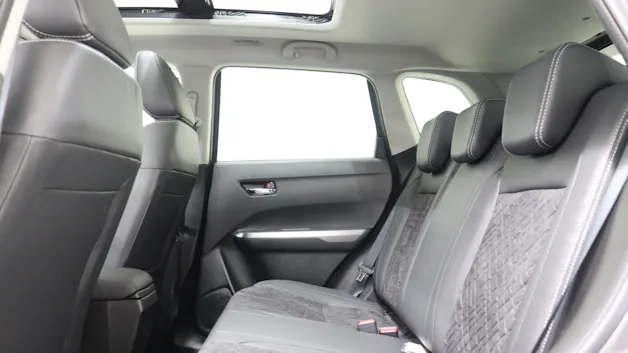 Suzuki Vitara 1.4 T Compact Top Hybrid 4x4