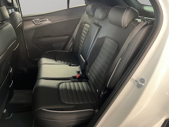 Vehicle image 10 Vehicle image 10