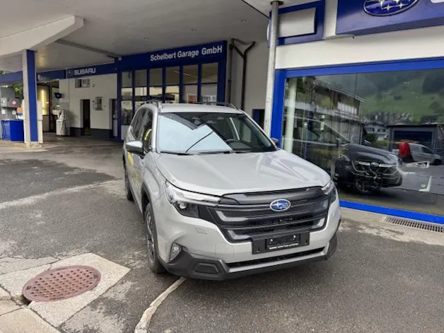 Subaru Forester Station 2.0i e-Boxer Swiss Plus