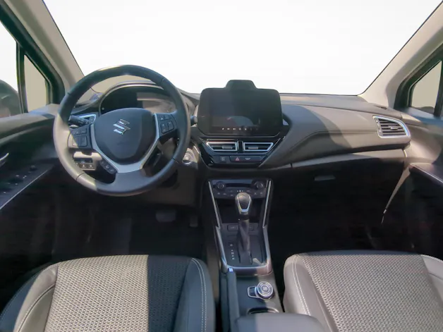 Suzuki S-Cross 1.5 Compact Top Hybrid 4x4