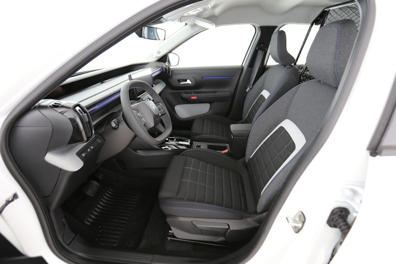 Vehicle image CITROEN DS N°8