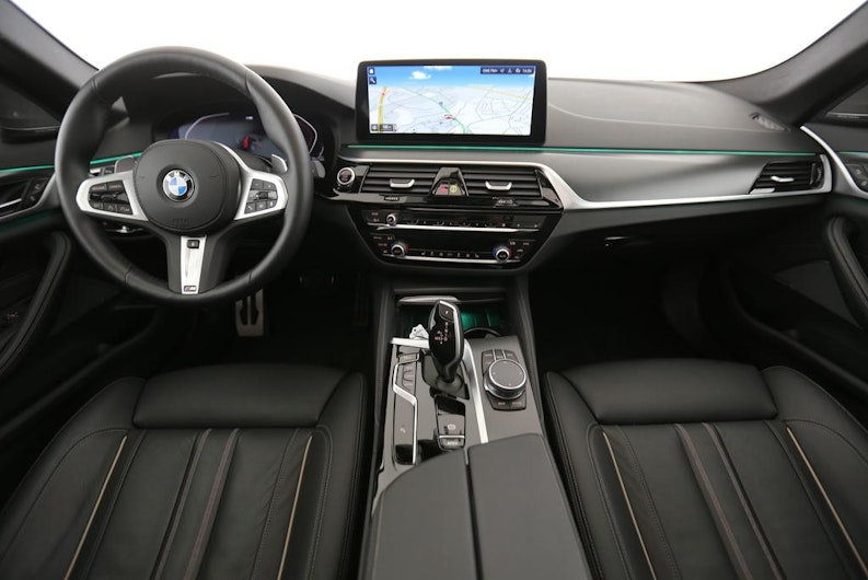 Vehicle image BMW 5 SERIES