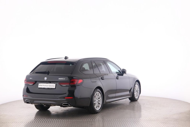 Vehicle image BMW 5 SERIES