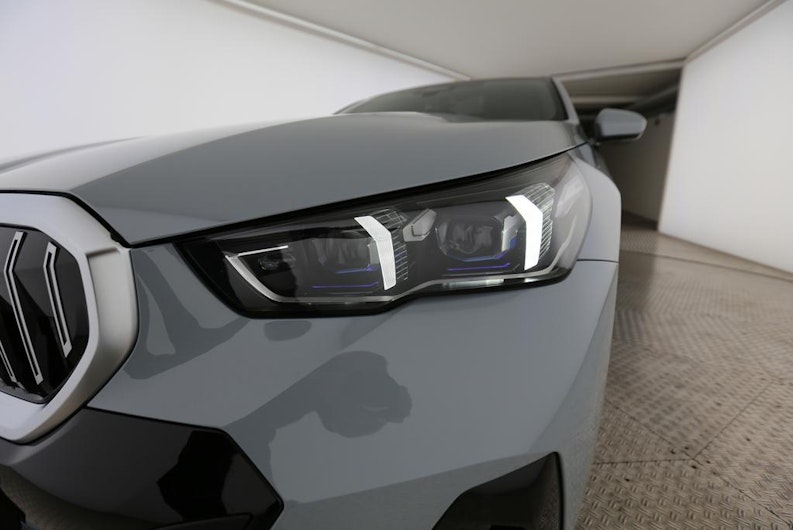 Vehicle image BMW 5 SERIES