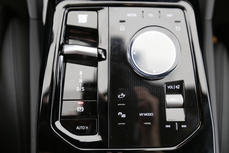 Vehicle image BMW 5 SERIES