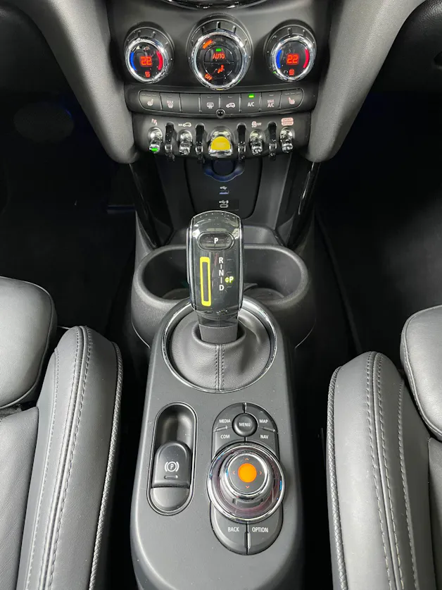 Mini F56 Cooper SE