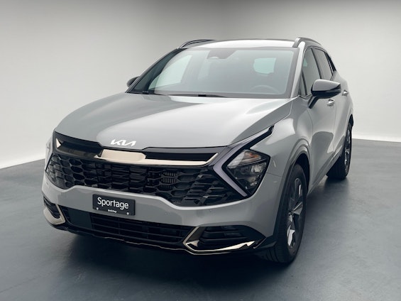 First vehicle image