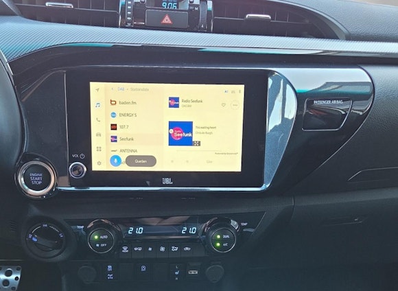 Vehicle image 14 Vehicle image 14