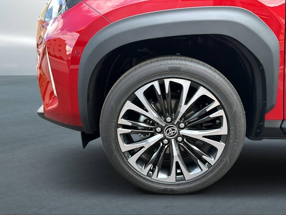 Vehicle image 19