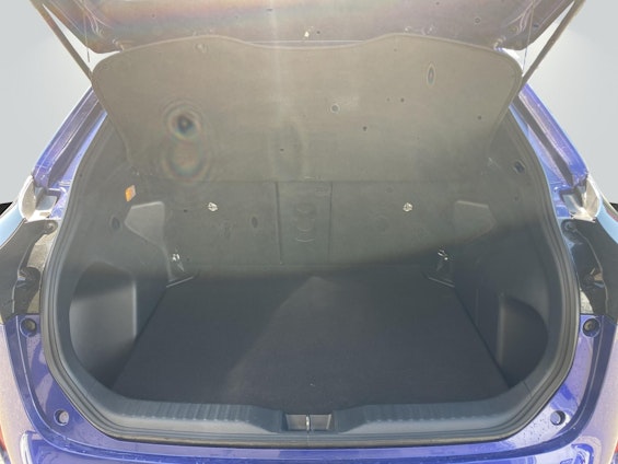 Vehicle image 13 Vehicle image 13