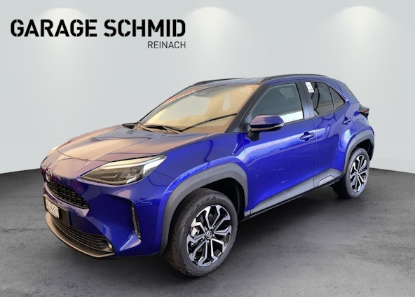 First vehicle image First vehicle image