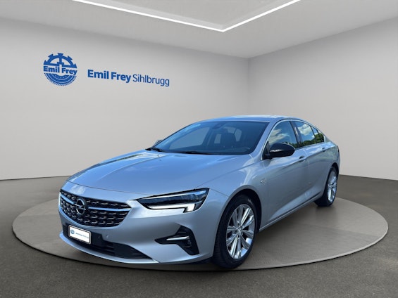 First vehicle image