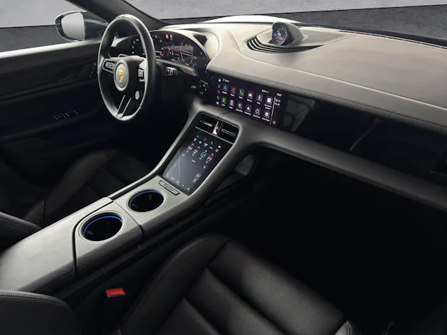Porsche Taycan Cross Turismo 4