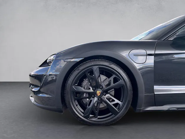 Porsche Taycan Cross Turismo 4