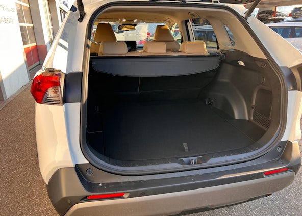 Vehicle image 10 Vehicle image 10