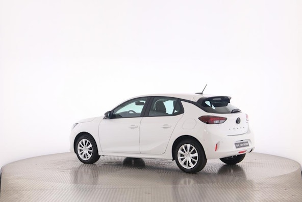 Vehicle image 4 Vehicle image 4