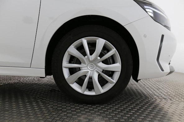 Vehicle image 19 Vehicle image 19