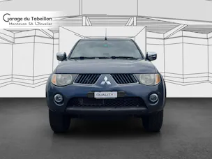 Mitsubishi L200 D-Cab pick-up 2.5D 136cv 4x4 Invite